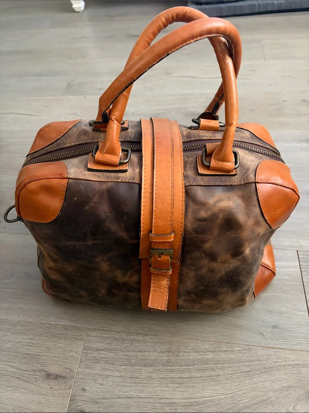 Men's Two-Tone Brown Leather Weekender Bag